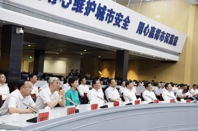 滬黔合作新篇章 李強、應(yīng)勇與貴州省黨政代表團共商發(fā)展大計
